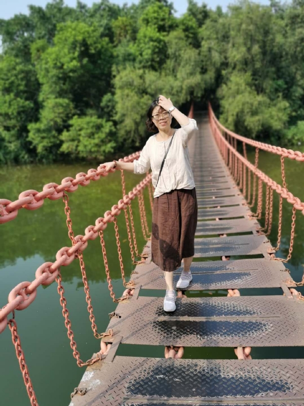 简单的第四张照片--台湾红颜知己交友网