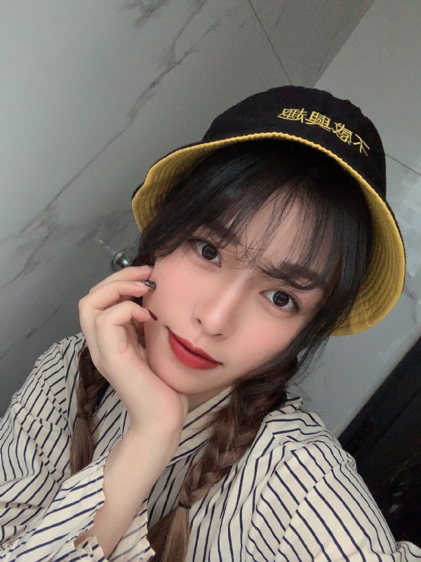 干净的第一张照片--台湾红颜知己交友网