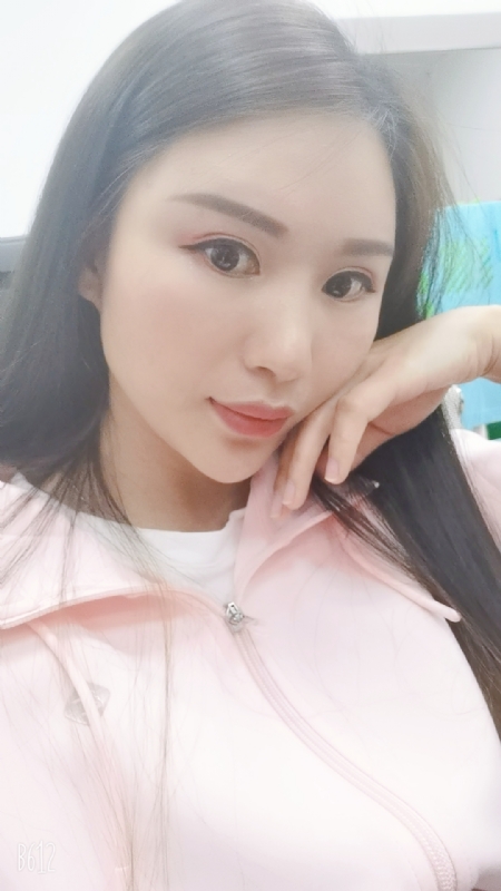 一生简单的第一张照片--台湾红颜知己交友网