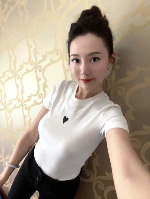 雨熙的第一张照片--台湾红颜知己交友网