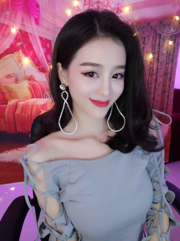 Cici的第三张照片--台湾红颜知己交友网