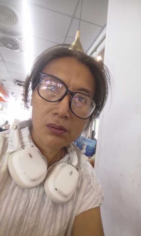 冬天的蔷薇的第三张照片--台湾红颜知己交友网