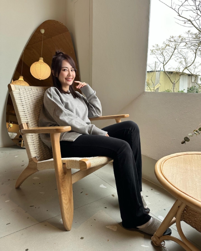 蓝色天空的第一张照片--台湾红颜知己交友网